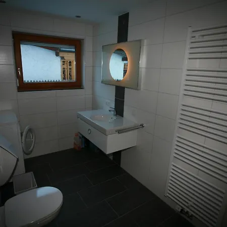 شقة Gemuetliche In Mit Terrasse Und Garten By Interhome